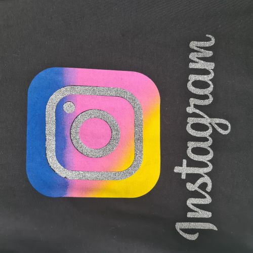 Tricou negru cu tiul Instagram, 14-15 ani